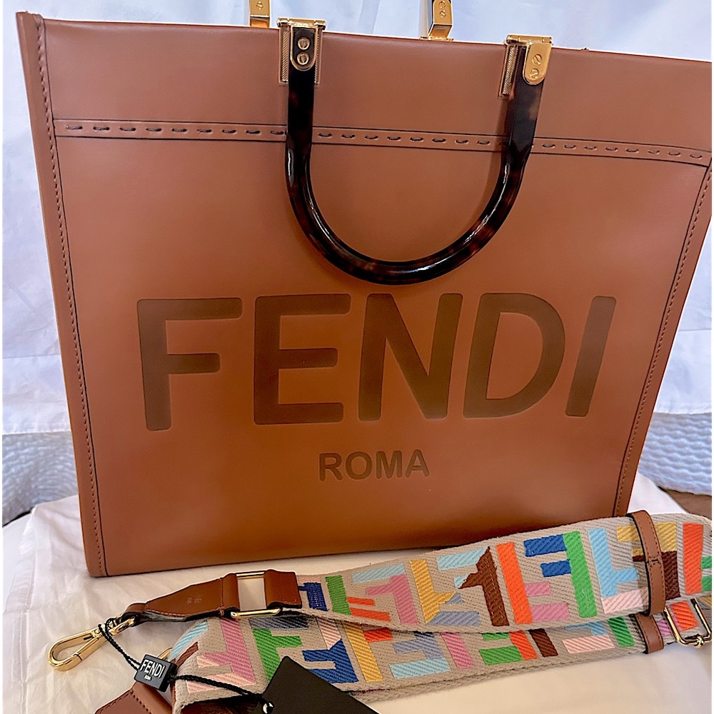FEndi leather tote color cognac ,tortoise shell handle
